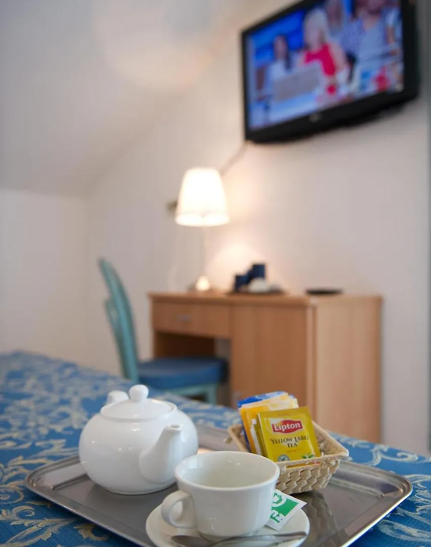 **  Hotel 4 Stagioni Riccione Italy