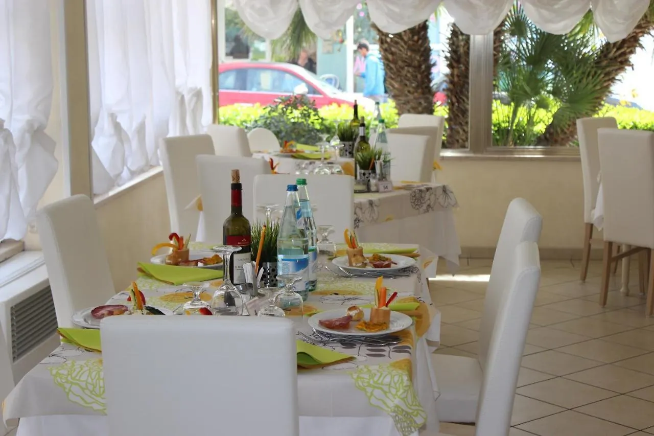 **  Hotel 4 Stagioni Riccione Italy